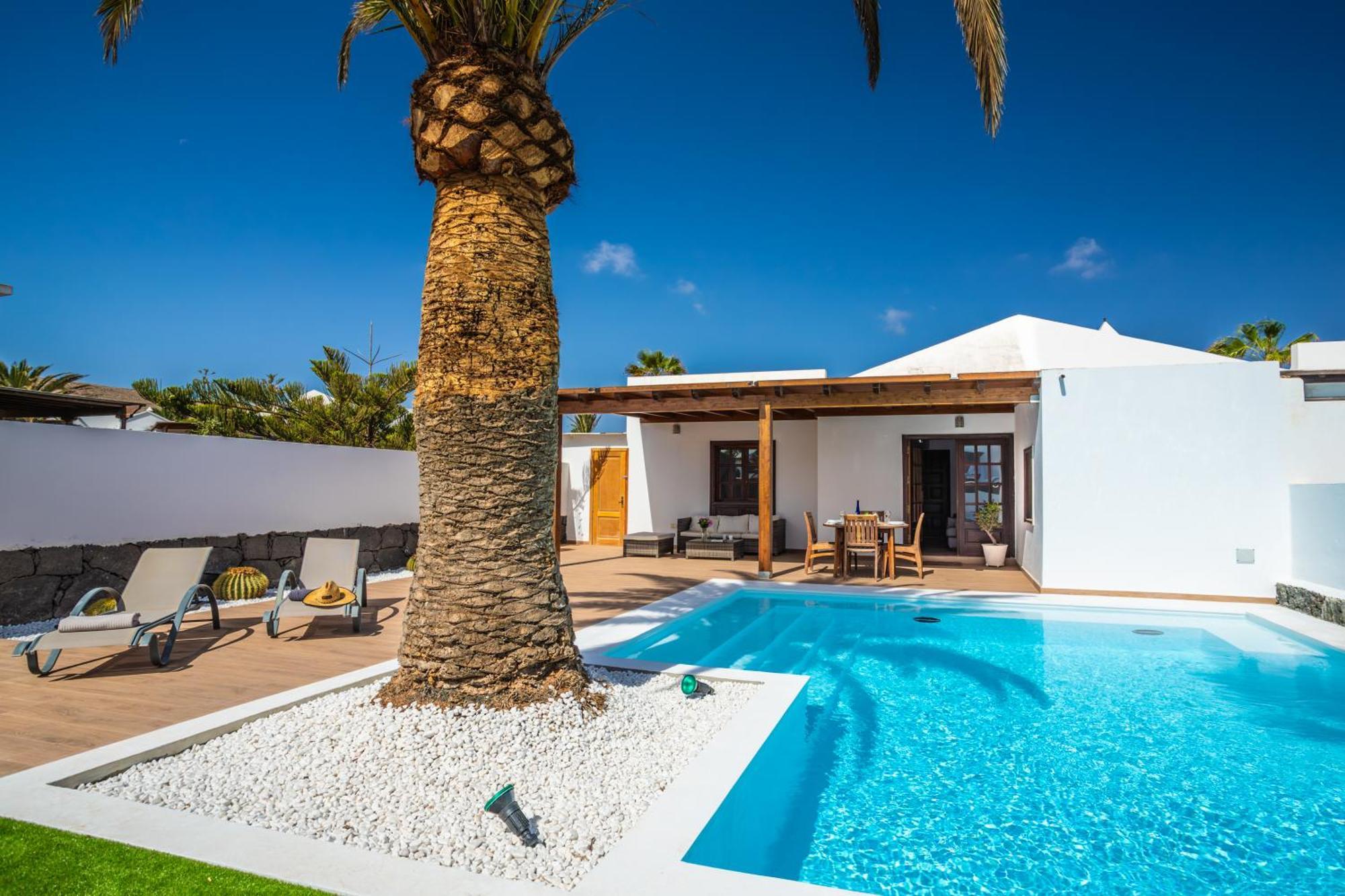 Axular With Heated Private Pool Holiday home *