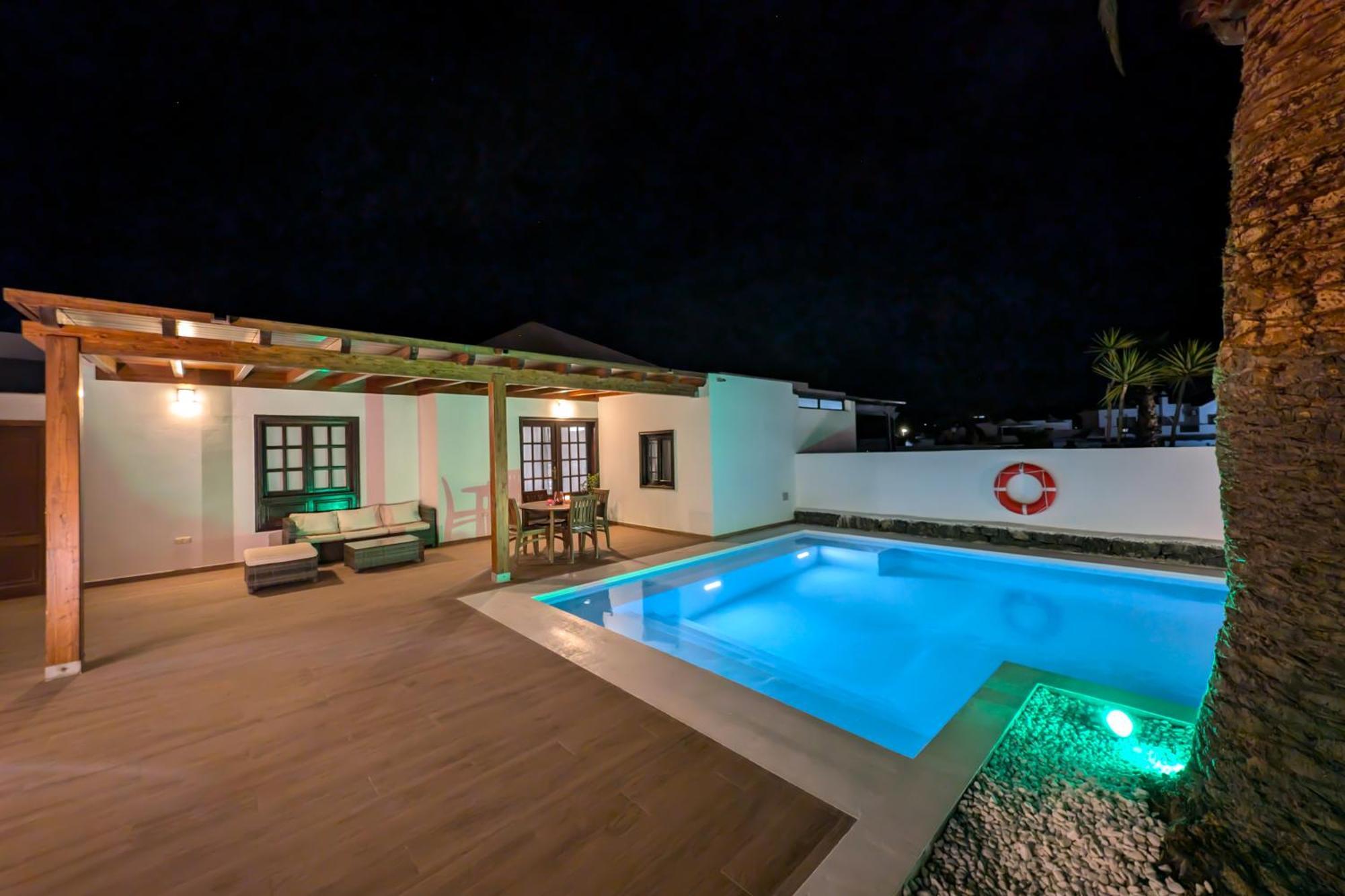 Axular With Heated Private Pool Holiday home